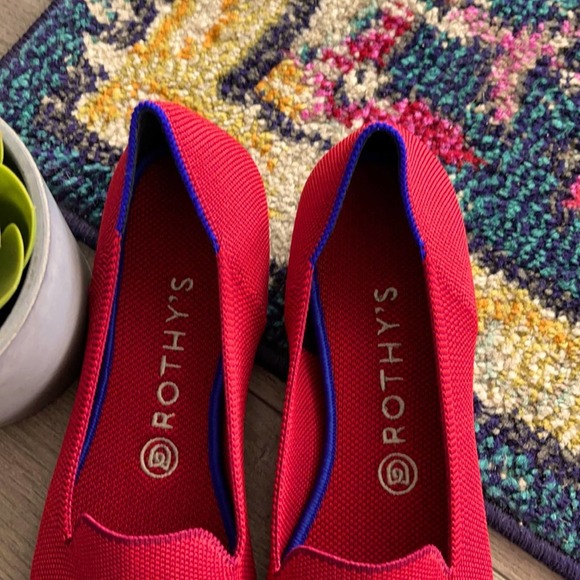 Rothys dark red size 10.5 woman’s flat loafers - Picture 5 of 11